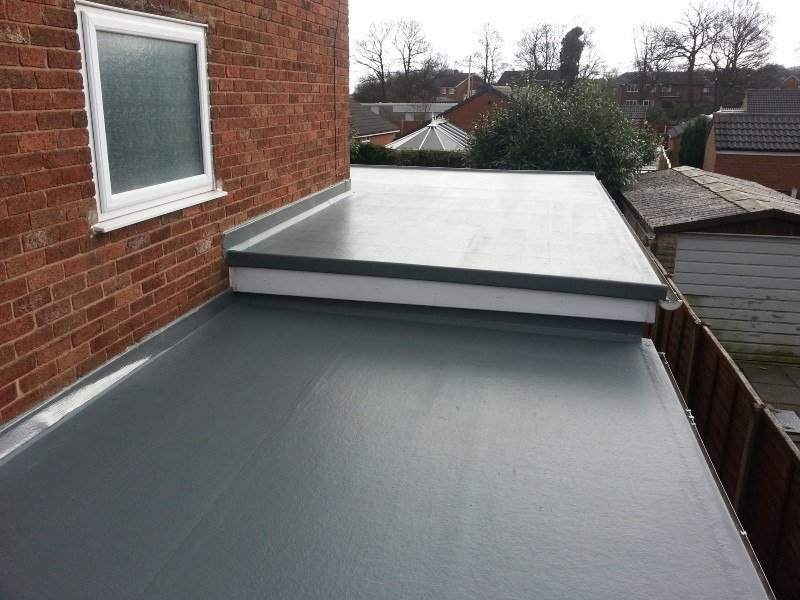 Flat roof installation